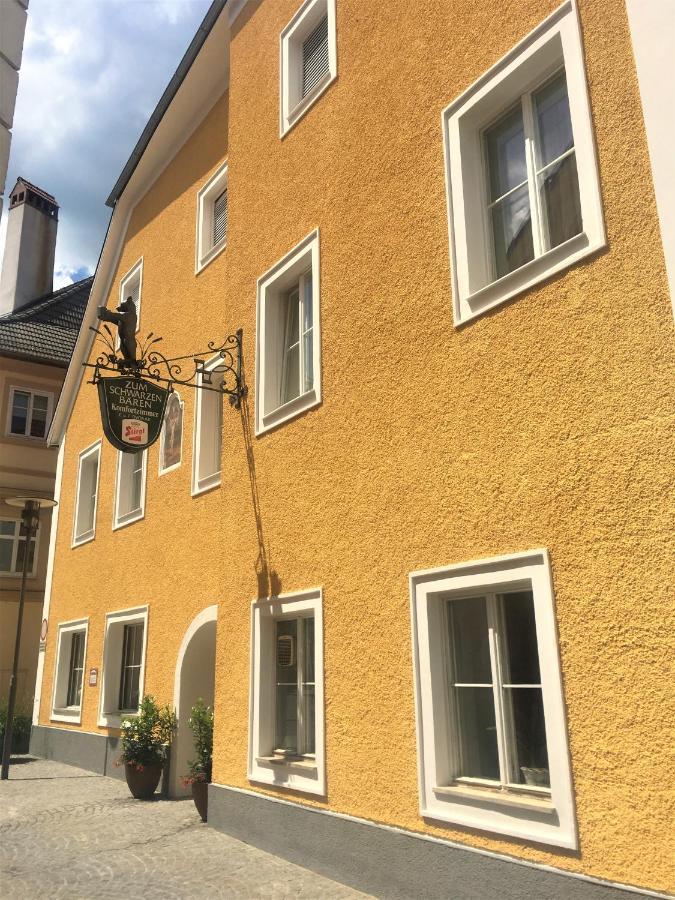 Gasthof-pension Schwarzer Baer Bed & Breakfast